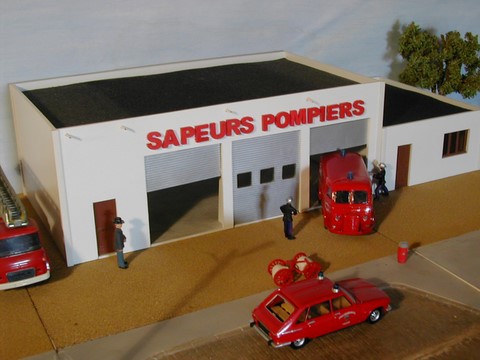 CASERNE DE POMPIERS 