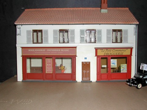 diorama   boulangeire droguerie décors diorama dioramas maison maisons vitrine vitrines 1/43°